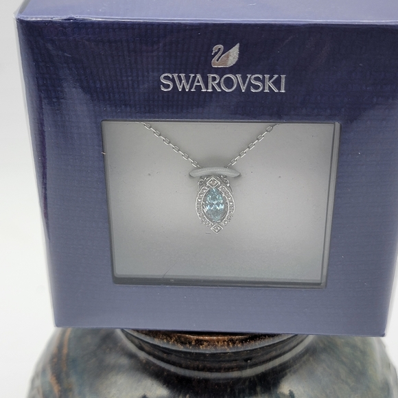 Swarovski Sparkling Dance Crystal Glass Silver Necklace - Picture 1 of 5